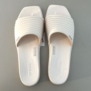 ✨NEW✨ Crocs Miami Slide - Sz 9 in Dew